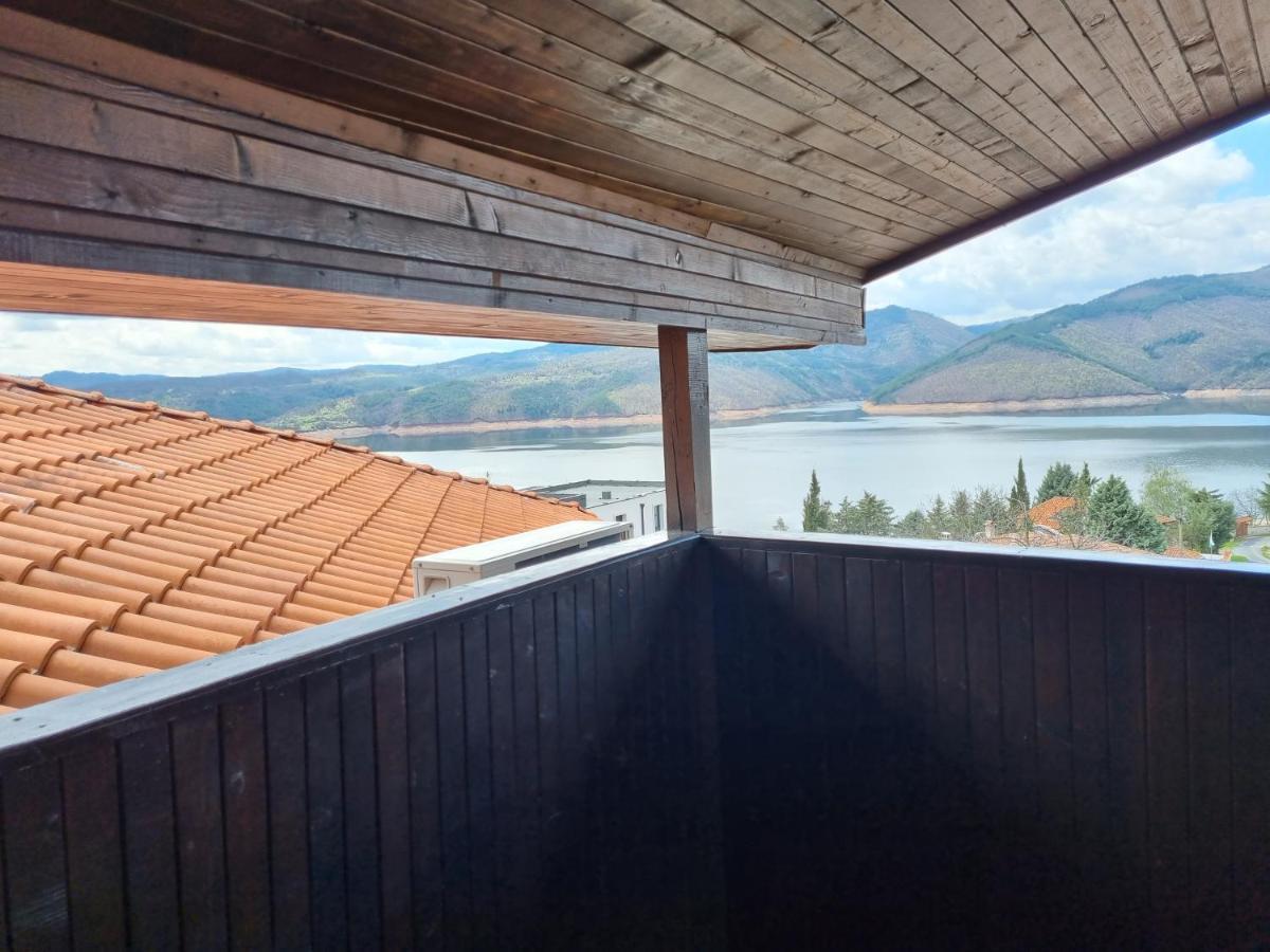 Trifon Zarezan Family Hotel Glavatartsi Eksteriør bilde
